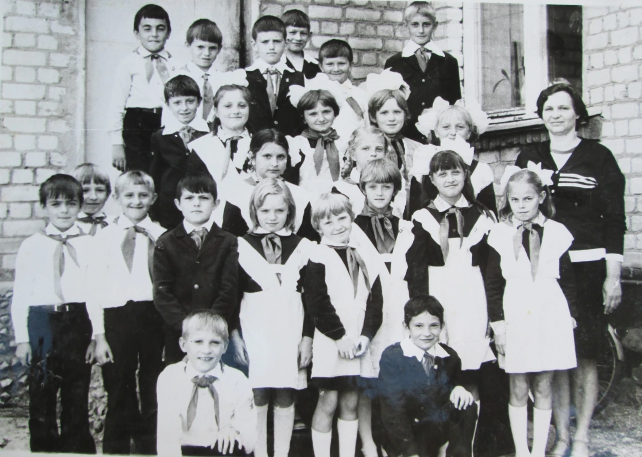 1986_р_,_травень_закінчення_3_класів