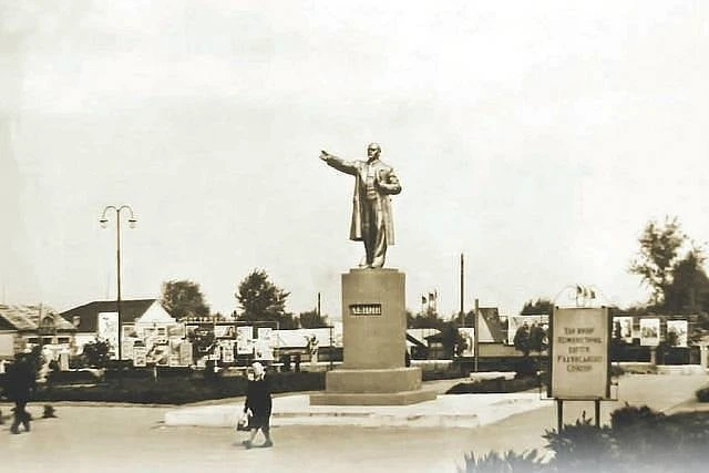 Леніна площа старий у 1956-1983
