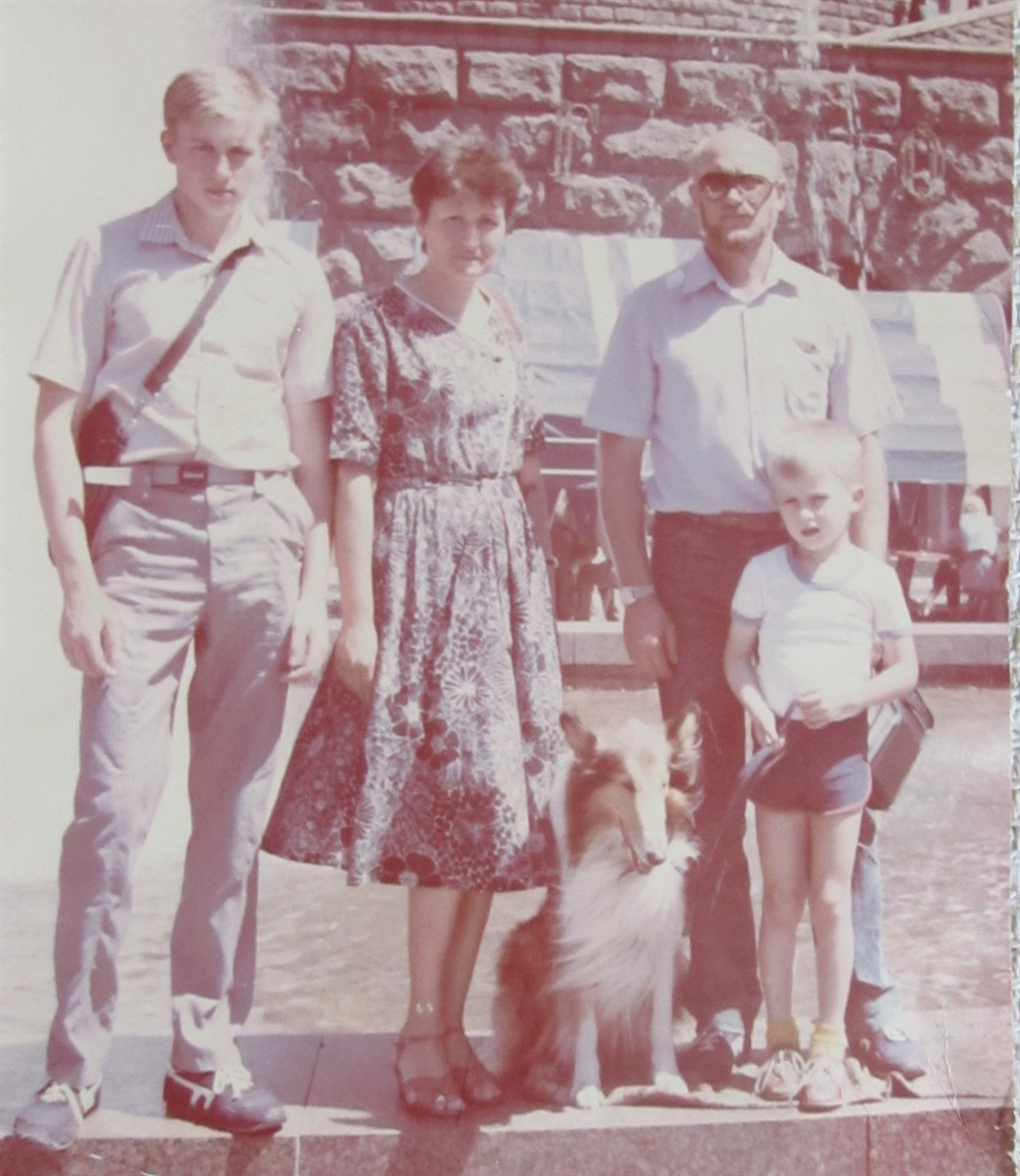 Київ. Липень 1989 року. Разом із чоловіком Володимиром і синами.