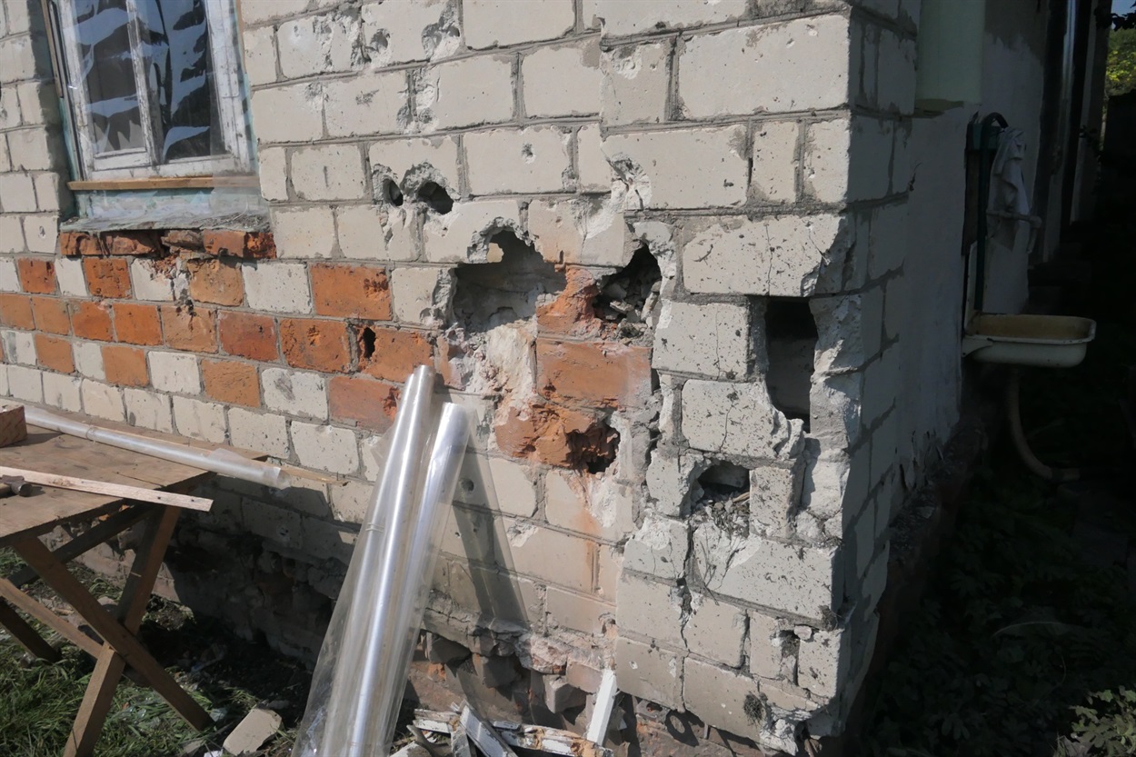 Що відбувається з сусідкою, жінка не знала аж до ранку.