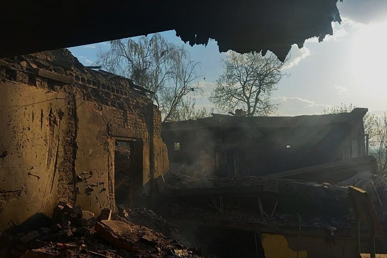 Наслідки російського обстрілу Есманьської громади