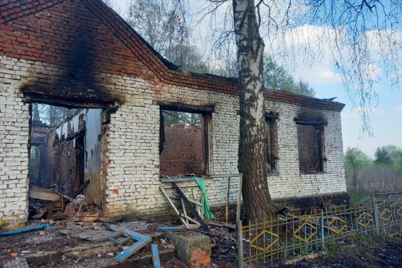 Наслідки російського обстрілу Есманьської громади, с. Уланове, 23 квітня 2025 року