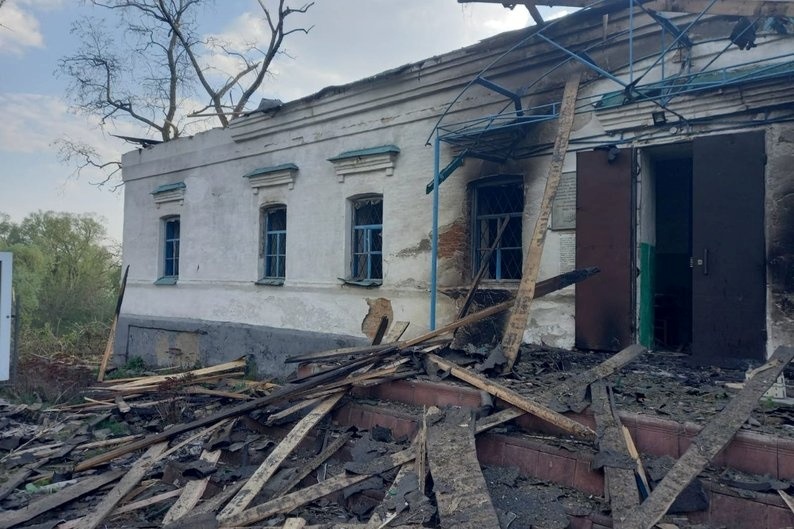 Наслідки російського обстрілу Есманьської громади, с. Уланове, 23 квітня 2025 року