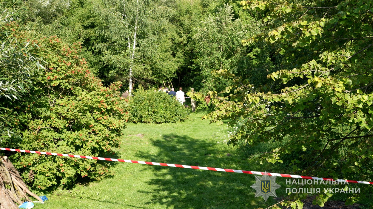 Фото з місця злочину 