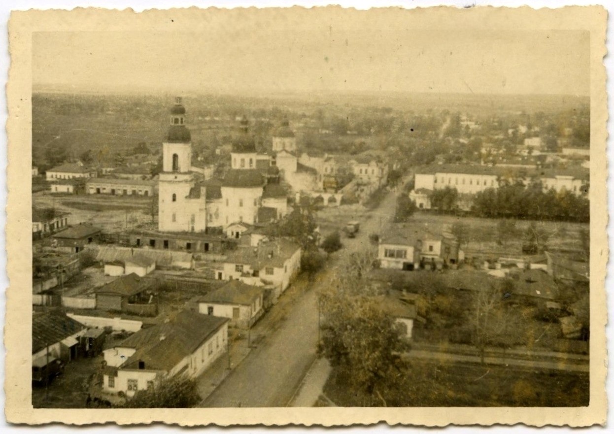1941, осінь, Миколаївська церква.
