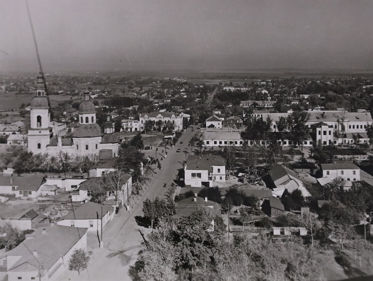 1963 Центр Глухова після зруйнування Троїцького собору.
