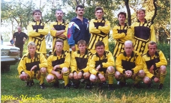 Футбол команда «Восход» Уланове 1998 